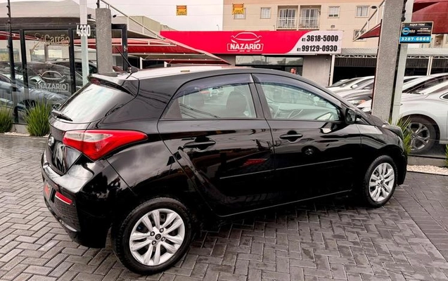 imagem-https://www.socarrao.com.br/sc-vehicle-images-prod/2819180/1786042546455-8296607_8_B_fdd04c0a0e.jpeg