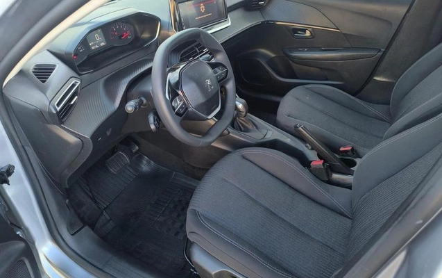 imagem-https://www.socarrao.com.br/sc-vehicle-images-prod/2819199/1788984646316-7998146_17_B_3453677885.jpg