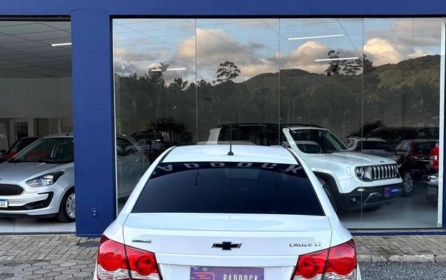 imagem-https://www.socarrao.com.br/sc-vehicle-images-prod/2819302/1784834131716-8964f70b00e04ead83db3279e75d74d7_1784832025264.jpg