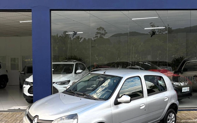 imagem-https://www.socarrao.com.br/sc-vehicle-images-prod/2819361/1784834330741-bf68da742fc7468796930c7bef7da9b2_1784831497349.jpg