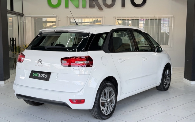 imagem-https://www.socarrao.com.br/sc-vehicle-images-prod/2819566/1784835284791-003_d6b77918f70a98ccf6c9d8c85a43e417.jpeg
