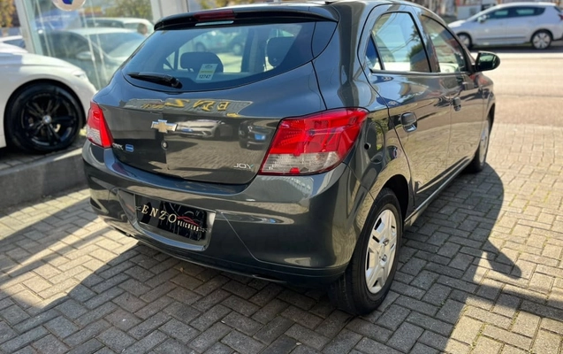 imagem-https://www.socarrao.com.br/sc-vehicle-images-prod/2819579/1787596414412-vehicle_image_1787596390_48fe545ff1b07ae0ee25cbe3ba4c4301.jpeg