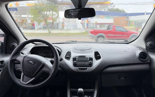 imagem-https://www.socarrao.com.br/sc-vehicle-images-prod/2819652/1784835721093-vehicle_image_1784813003_4a2d2eaab64b53c3235376f8da1897ed.jpeg