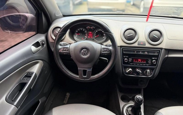 imagem-https://www.socarrao.com.br/sc-vehicle-images-prod/2819783/1787942816064-8309521_11_B_3bdde9a8dd.jpeg