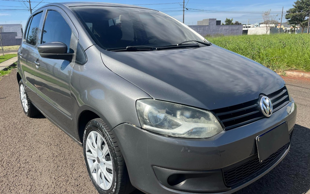 Volkswagen Fox 2011 Cinza — foto 1 de 3