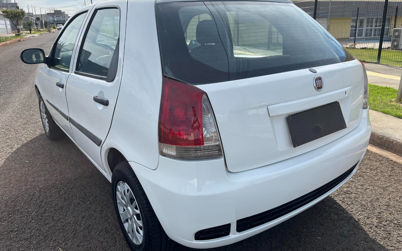 imagem-https://www.socarrao.com.br/sc-vehicle-images-prod/2820019/1784837476973-YzU1NmMxYjMtZmVkMC00MWFjLTljZWUtOWJiMmQwN2VjYjBhLmpwZw.jpg
