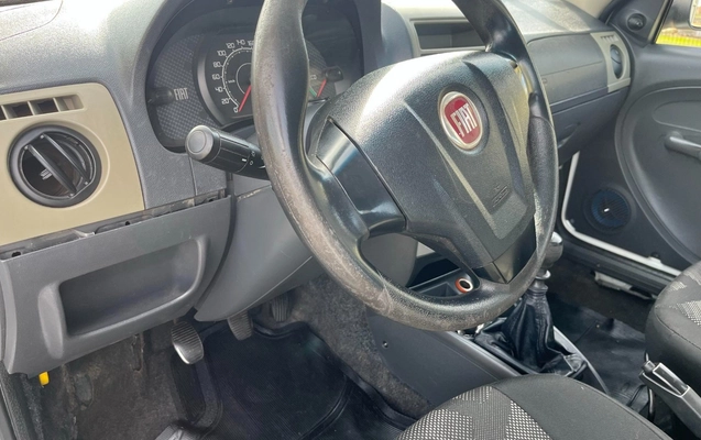 imagem-https://www.socarrao.com.br/sc-vehicle-images-prod/2820019/1784837477159-NzkzNzM5YjMtY2RiMC00MjI4LThlNDktNTdiMzExOGJjYTczLmpwZw.jpg