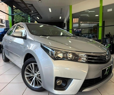 Toyota Corolla 2015 Prata — foto 1 de 3