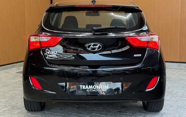 imagem-https://www.socarrao.com.br/sc-vehicle-images-prod/2820251/1784838267720-003_b11e504fe8deb17c6fb3977ad0a988ea.jpeg