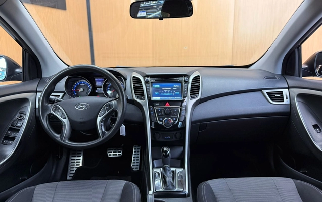 imagem-https://www.socarrao.com.br/sc-vehicle-images-prod/2820251/1784838267726-003_7d789ea066f15ff5ed47a7d94bd4d9a2.jpeg