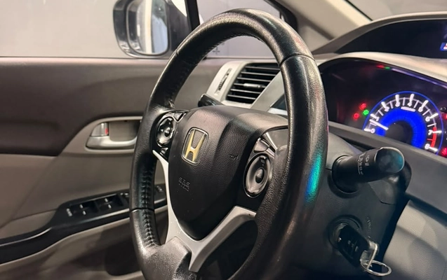 imagem-https://www.socarrao.com.br/sc-vehicle-images-prod/2820636/1784839852092-003_8b71e7e22e5e62c50ae5e27e717a0557.jpeg