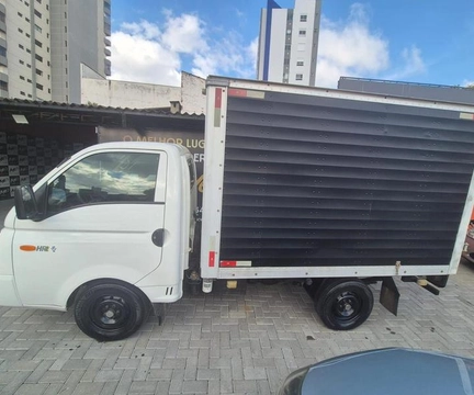 Hyundai HR 2017 Branco — foto 1 de 3