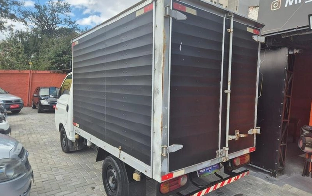 imagem-https://www.socarrao.com.br/sc-vehicle-images-prod/2820697/1787858223872-8308927_4_B_2f7cdaa039.jpeg