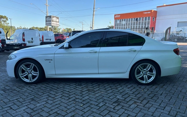 imagem-https://www.socarrao.com.br/sc-vehicle-images-prod/2820851/1784840626381-SU1HLTIwMjUwNTAyLVdBMDEzMy5qcGc.jpg