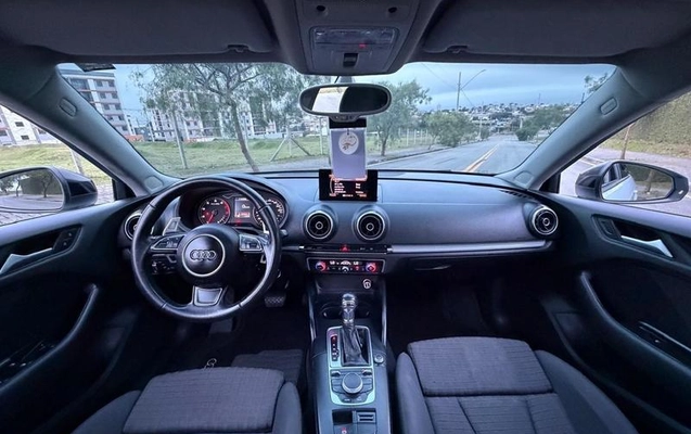 imagem-https://www.socarrao.com.br/sc-vehicle-images-prod/2821161/1787313583331-8307467_14_B_82db6a8b2a.jpeg