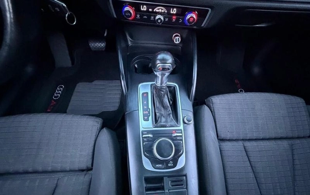imagem-https://www.socarrao.com.br/sc-vehicle-images-prod/2821161/1787313583335-8307467_14_B_f2dcc78930.jpeg
