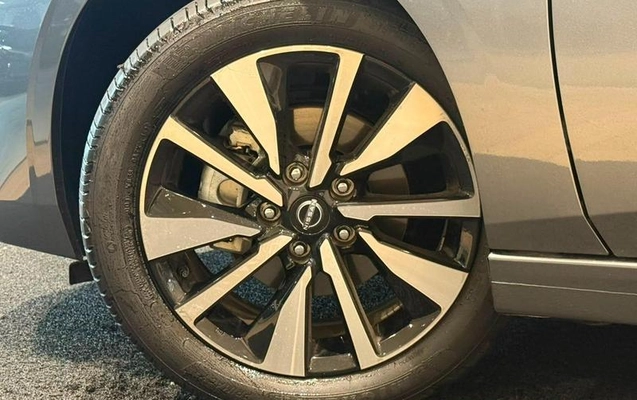 imagem-https://www.socarrao.com.br/sc-vehicle-images-prod/2821669/1788548929196-8310285_5_B_a70585a89a.jpeg