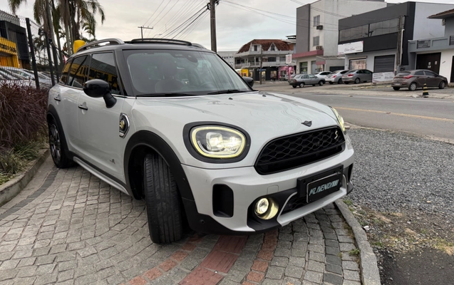 imagem-https://www.socarrao.com.br/sc-vehicle-images-prod/2821801/1788375782415-40253cc0963343639c78d90d7eb26386_1784845020660.jpg