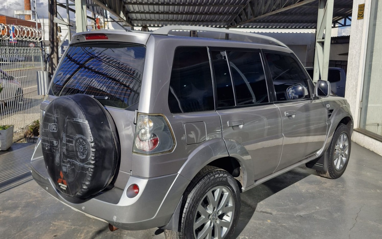 imagem-https://www.socarrao.com.br/sc-vehicle-images-prod/2822154/1784847020988-NS5qcGVn.jpeg