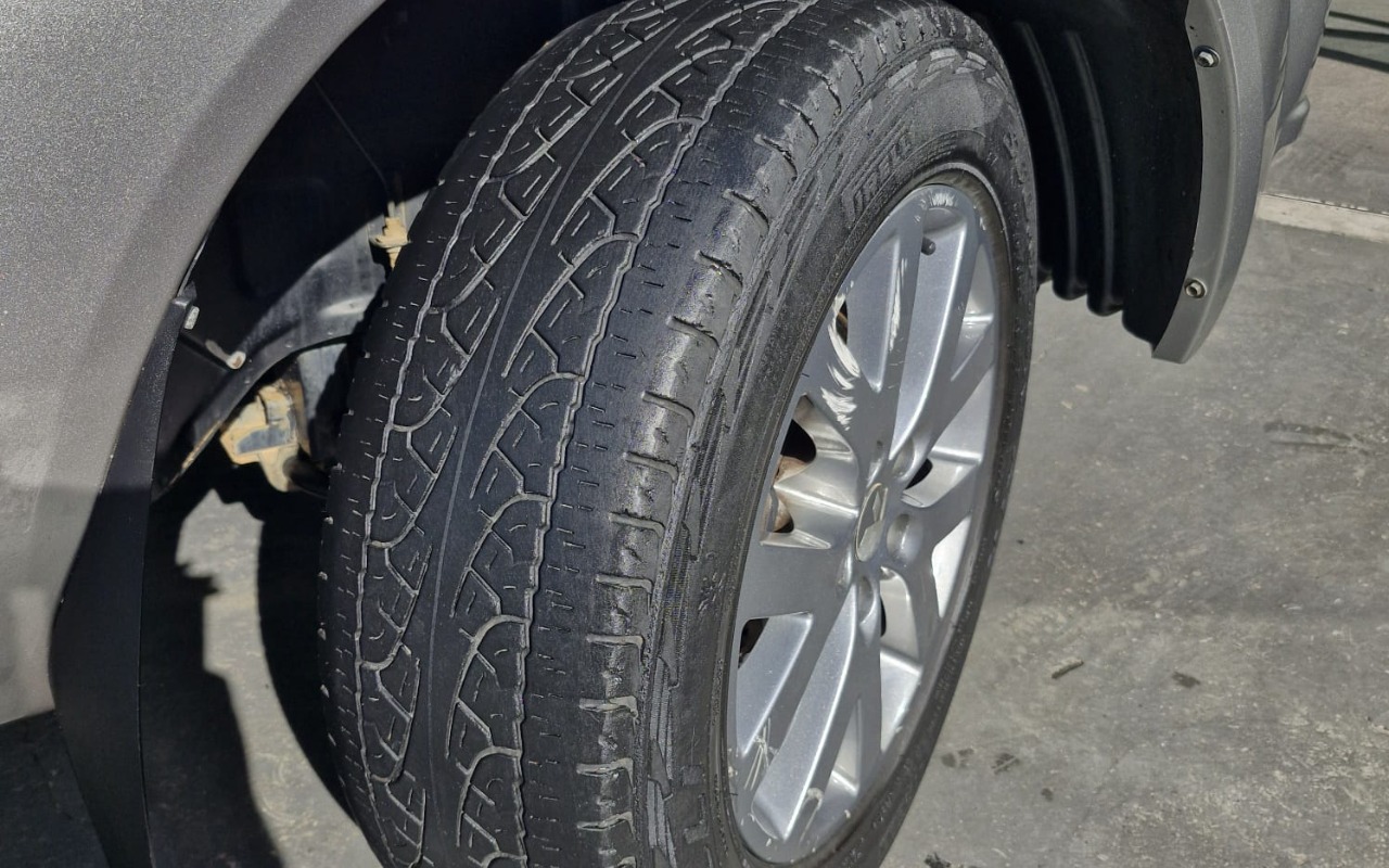 imagem-https://www.socarrao.com.br/sc-vehicle-images-prod/2822154/1784847021851-MTcuanBlZw.jpeg