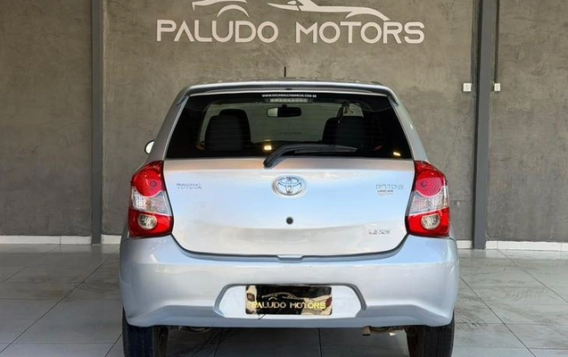 imagem-https://www.socarrao.com.br/sc-vehicle-images-prod/2824478/1786095839929-8310376_4_B_e101d7e456.jpeg