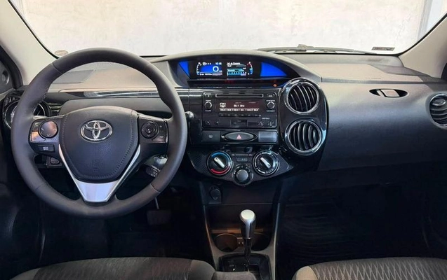 imagem-https://www.socarrao.com.br/sc-vehicle-images-prod/2824478/1786095839930-8310376_5_B_0221b1e12b.jpeg