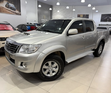 Toyota Hilux 2009 Prata — foto 1 de 3