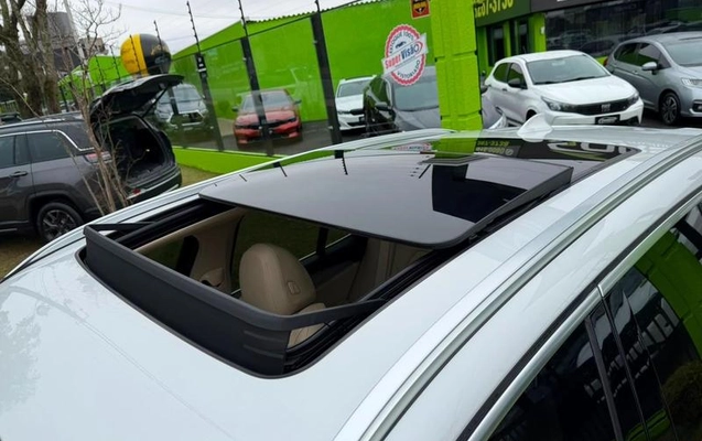 imagem-https://www.socarrao.com.br/sc-vehicle-images-prod/2832278/1790025496320-8307793_22_B_f5b5d329b1.jpeg
