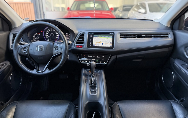 imagem-https://www.socarrao.com.br/sc-vehicle-images-prod/2832284/1784892554783-003_4f839553ecef9e905bb047da417bf193.jpeg
