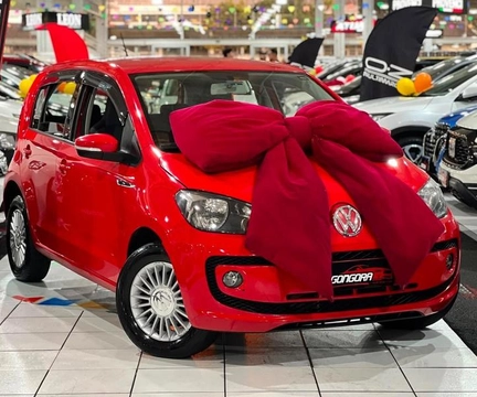 Volkswagen Up! 2016 Vermelho — foto 1 de 3