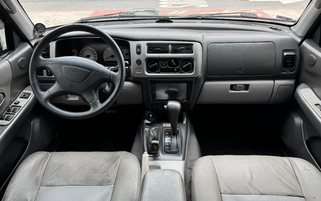 imagem-https://www.socarrao.com.br/sc-vehicle-images-prod/2833056/1784982823192-SU1HXzMwNjYuanBn.jpg