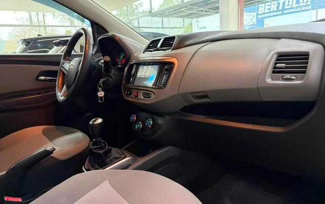 imagem-https://www.socarrao.com.br/sc-vehicle-images-prod/2833057/1787329572082-362fb886092c47198bd98a8c8177fd09_1787328299794.jpg