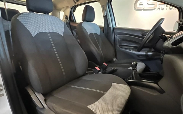 imagem-https://www.socarrao.com.br/sc-vehicle-images-prod/2833228/1786390515193-gb-8232208.jpeg