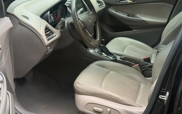 imagem-https://www.socarrao.com.br/sc-vehicle-images-prod/2833267/1785961255352-8268349_10_B_cb177443bc.jpeg
