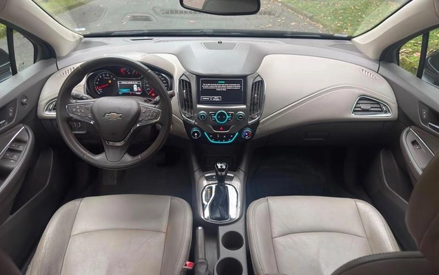 imagem-https://www.socarrao.com.br/sc-vehicle-images-prod/2833267/1791223269039-8268349_14_B_6aeb46202a.jpeg