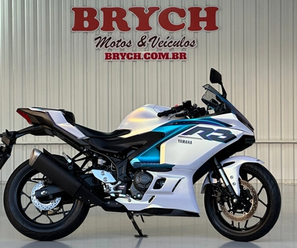 Yamaha YZF R-3 CONNECTED 321/ABS 2026 Branco — foto 1 de 3