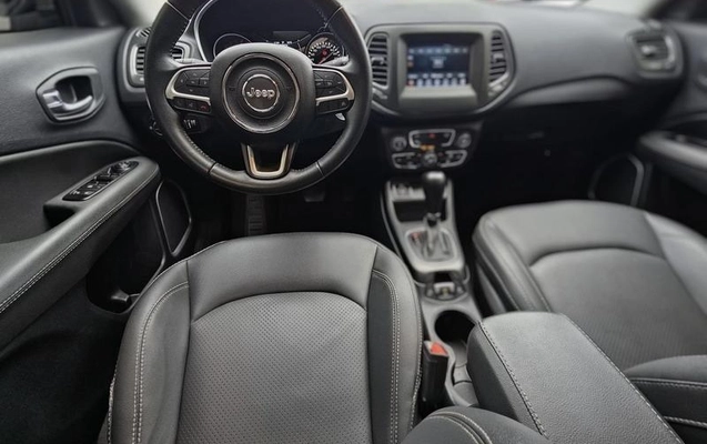 imagem-https://www.socarrao.com.br/sc-vehicle-images-prod/2833346/1789388666531-8310871_6_B_87b8880041.jpeg