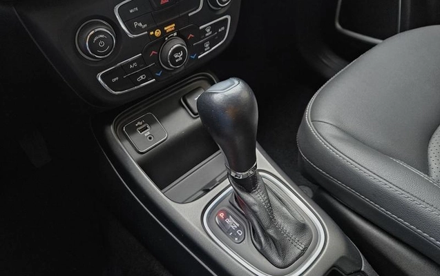 imagem-https://www.socarrao.com.br/sc-vehicle-images-prod/2833346/1789388666536-8310871_4_B_5ceed03d08.jpeg
