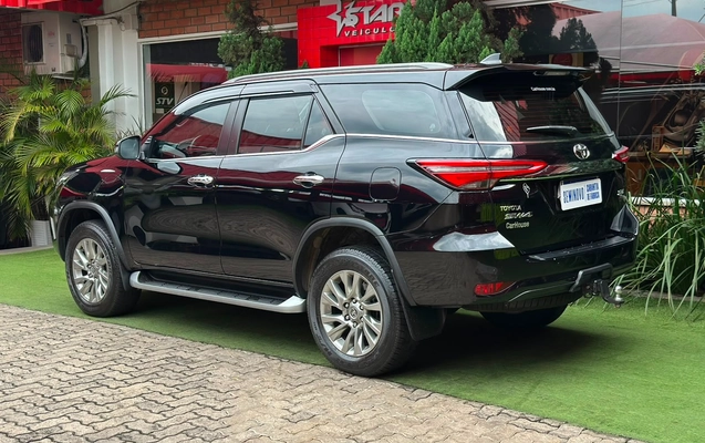 imagem-https://www.socarrao.com.br/sc-vehicle-images-prod/2833364/1788873879046-0b81ef7f-26ec-4052-8298-f8290d96e0ef.jpg