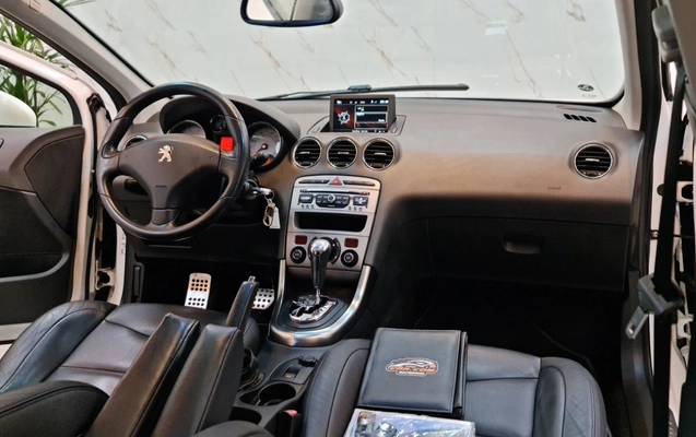 imagem-https://www.socarrao.com.br/sc-vehicle-images-prod/2833390/1784899478469-Ny5qcGc.jpg