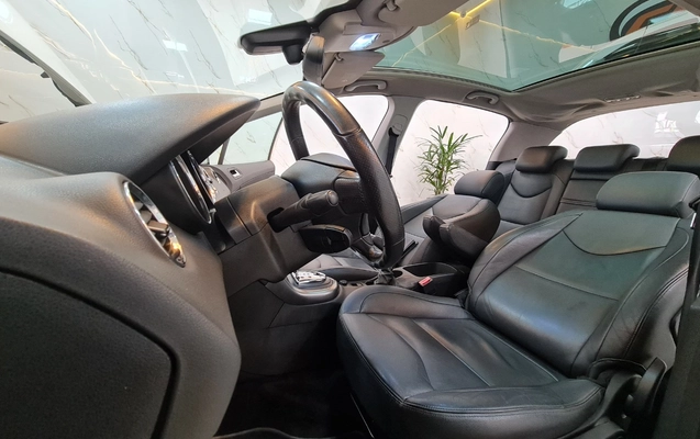 imagem-https://www.socarrao.com.br/sc-vehicle-images-prod/2833390/1784899478849-OS5qcGc.jpg