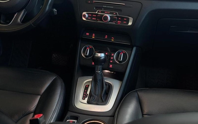 imagem-https://www.socarrao.com.br/sc-vehicle-images-prod/2833803/1790013610756-8311062_14_B_def68b3cb0.jpeg