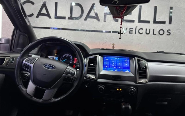 imagem-https://www.socarrao.com.br/sc-vehicle-images-prod/2833846/1789649726023-8310884_8_B_8ac2cd5ad8.jpeg