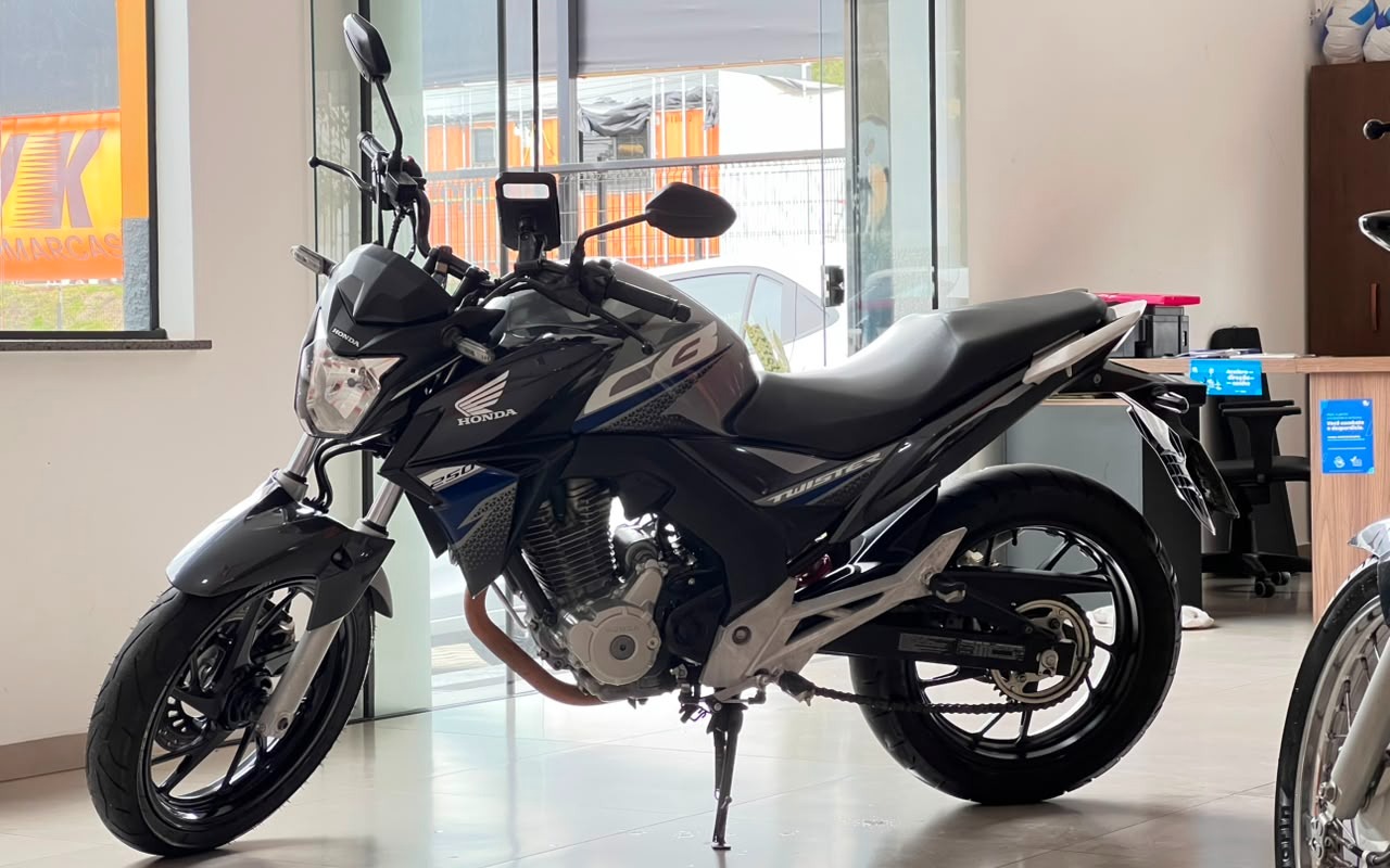 imagem-https://www.socarrao.com.br/sc-vehicle-images-prod/2833913/1784901844461-V2hhdHNBcHAgSW1hZ2UgMjAyNi0wNy0yNCBhdCAxMC4zMS4zMSAoMSkuanBlZw.jpeg