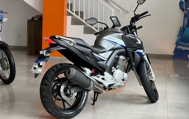 imagem-https://www.socarrao.com.br/sc-vehicle-images-prod/2833913/1784901844606-V2hhdHNBcHAgSW1hZ2UgMjAyNi0wNy0yNCBhdCAxMC4zMS4zMi5qcGVn.jpeg