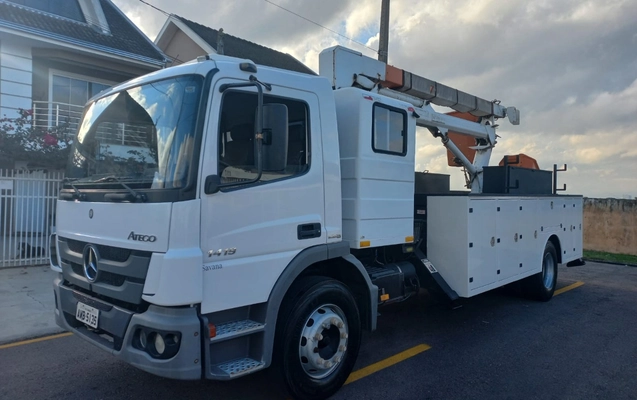 imagem-https://www.socarrao.com.br/sc-vehicle-images-prod/2834376/1789150938454-MTQxOSAyMDEyICgxKS5qcGVn.jpeg