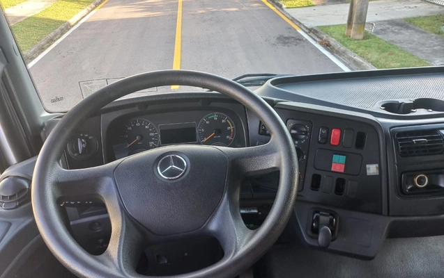 imagem-https://www.socarrao.com.br/sc-vehicle-images-prod/2834376/1789150939871-MTQxOSAyMDEyICgxNSkuanBlZw.jpeg
