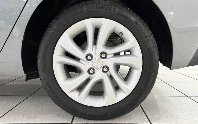 imagem-https://www.socarrao.com.br/sc-vehicle-images-prod/2834695/1785355978071-2f795ac4-5cd8-48ed-aeb7-7959bfb2bcff.jpg