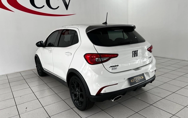 imagem-https://www.socarrao.com.br/sc-vehicle-images-prod/2834713/1784904963505-16cfdcdb-1dca-40a9-8703-25be8d587366.jpg