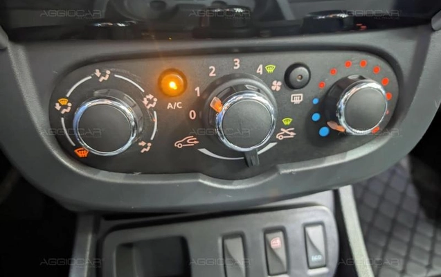 imagem-https://www.socarrao.com.br/sc-vehicle-images-prod/2834897/1784924691052-8252506_14_B_153b2da427.jpeg